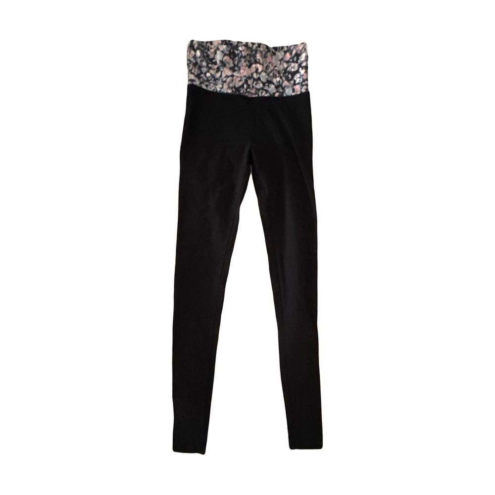 Black Victoria’s Secret Leggings w/ Printed Waistband